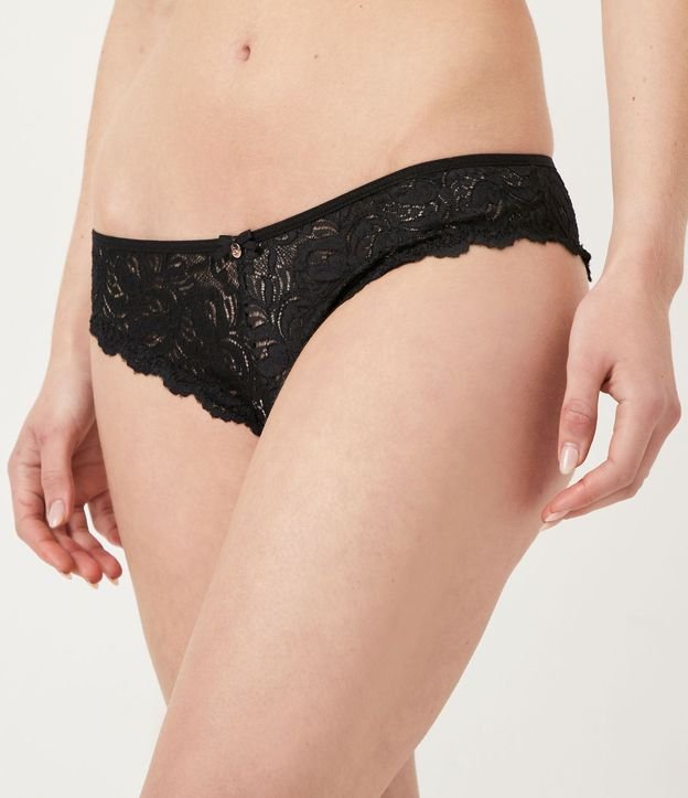 Bombacha Bikini Básica en Encaje Rústico con Textura Floral