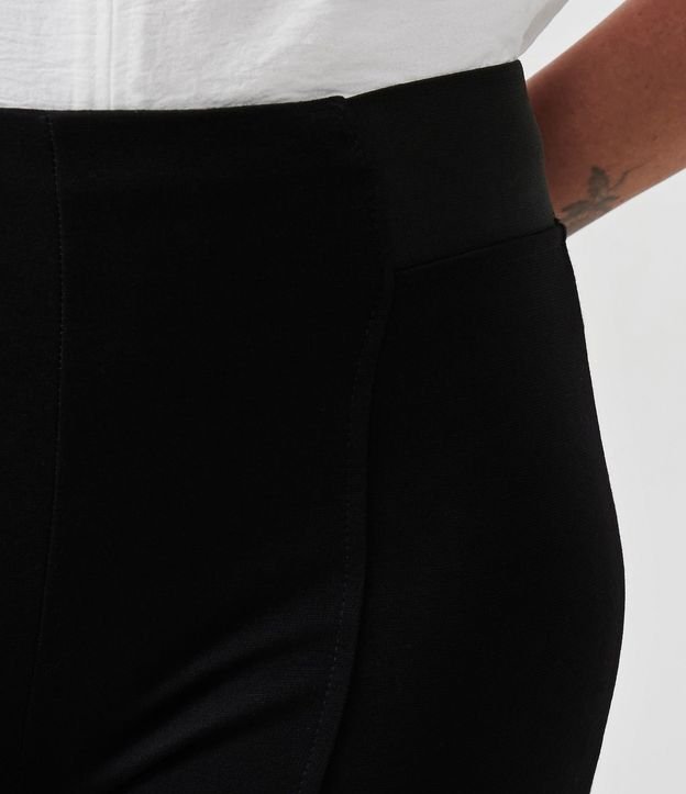 Pantalón Legging en Ponto Roma con Elastico Lateral 5