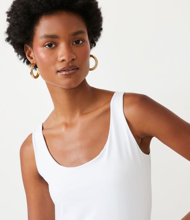 Blusa Musculosa en Poliamida con Escote U 6