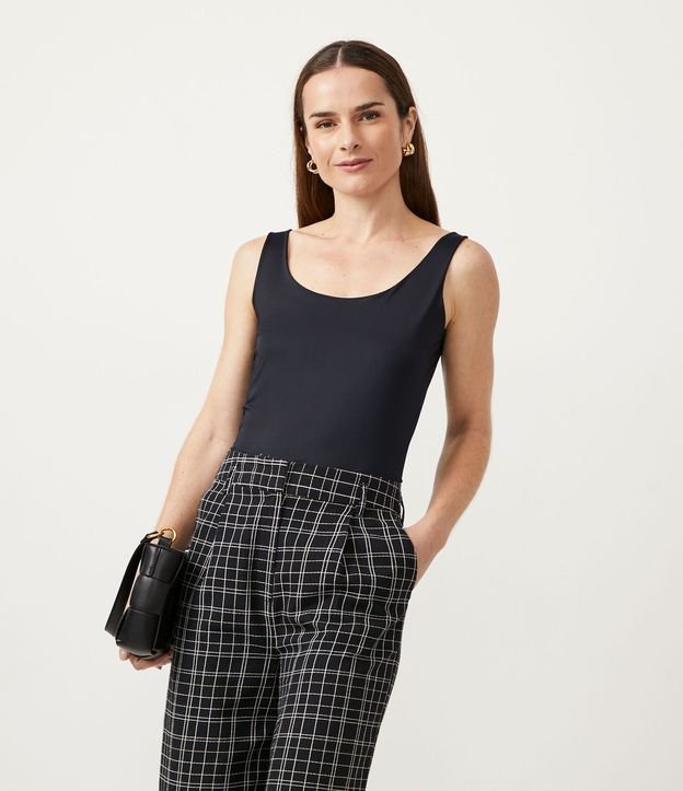 Blusa Musculosa en Poliamida con Escote U