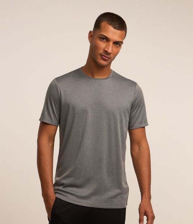 Remera Deportiva Básica en Tecnologia Dry con Manga Corta