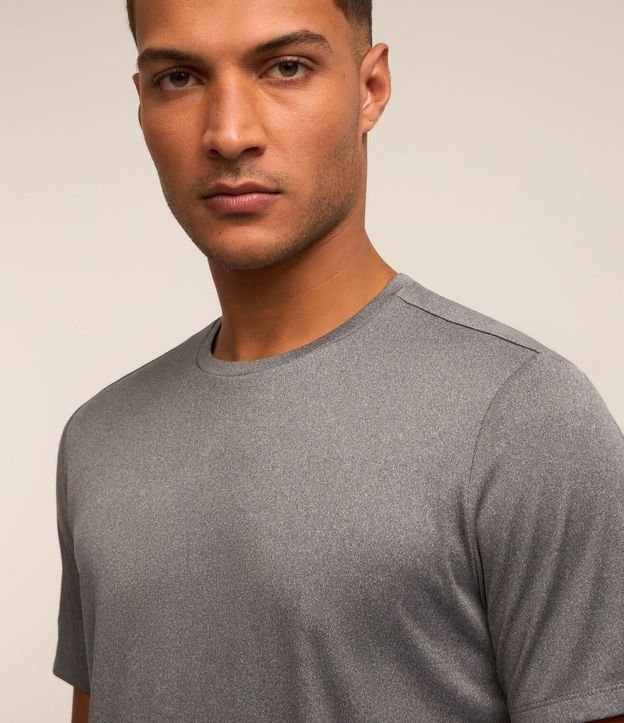 Remera Deportiva Básica en Tecnologia Dry con Manga Corta 4