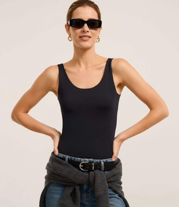 Blusa Musculosa en Poliamida con Escote U 4