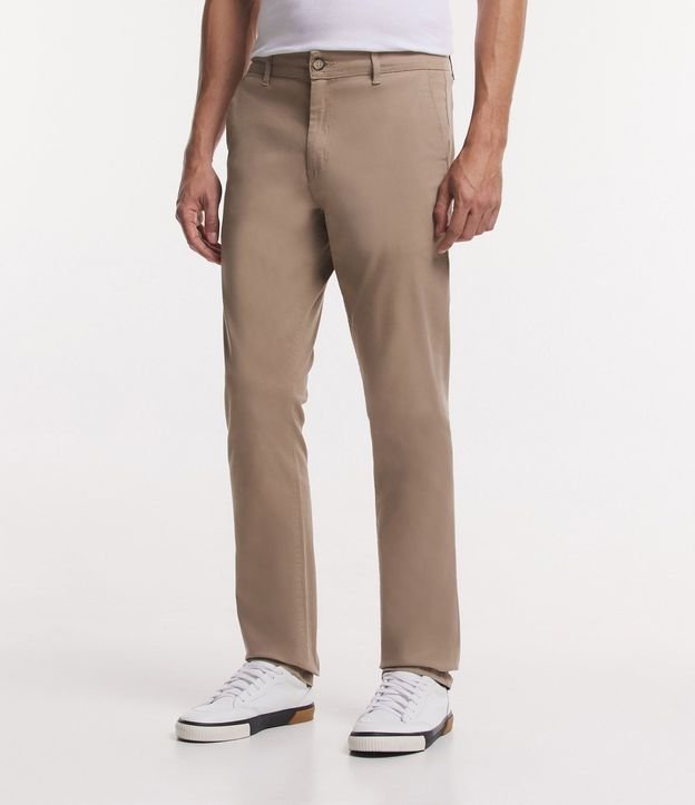 Pantalón Slim Básico en Sarga con Bolsillos 3