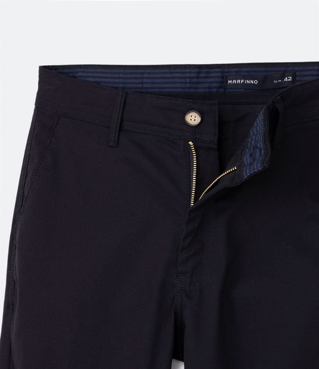 Pantalón Slim Básico en Sarga con Bolsillos 15