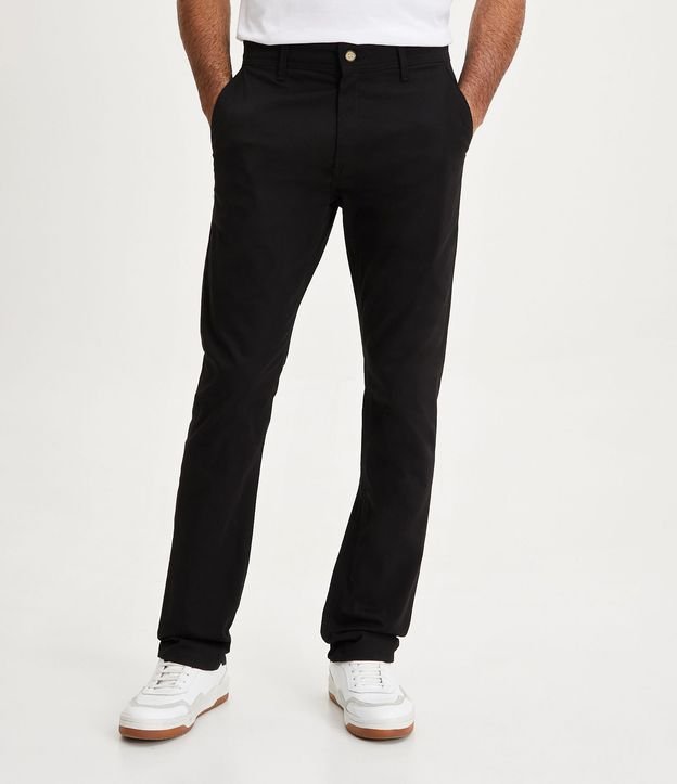 Pantalón Slim Básico en Sarga con Bolsillos 3