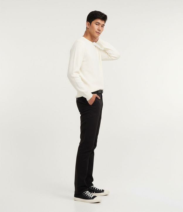 Pantalón Slim Básico en Sarga con Bolsillos 5