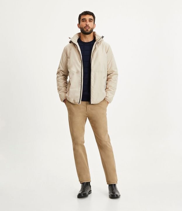 Pantalón Slim Fit en Sarga