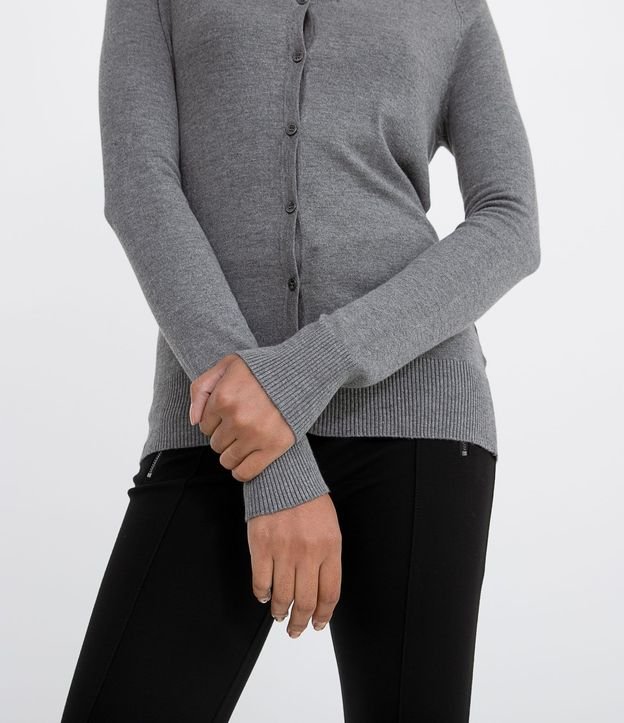 Cardigan de Punto Escote V y Cierre en Botones 3