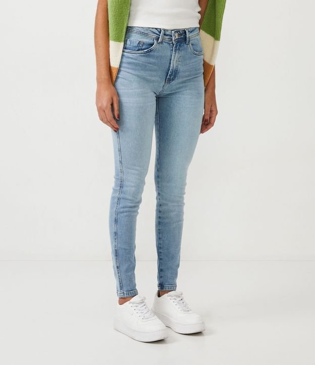 Pantalón Skinny Básica en Jeans con cintura mediana 2
