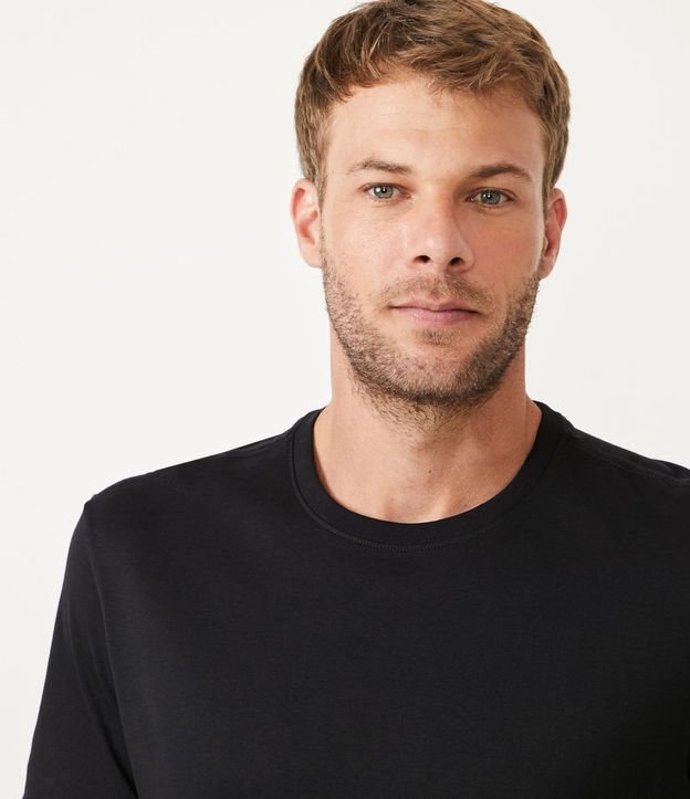 Remera Comfort Básica en Algodón Peruano 4