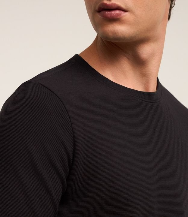 Remera Slim en Algodón con Textura Acanalada 4