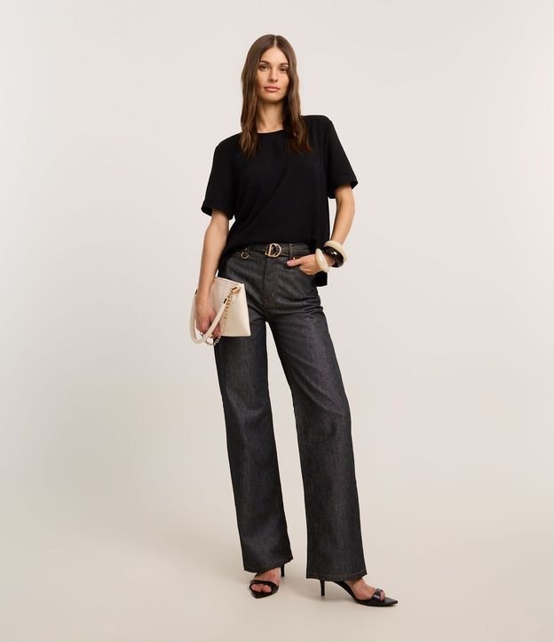 Blusa con Aberturas y Detalles de Pespuntes 2