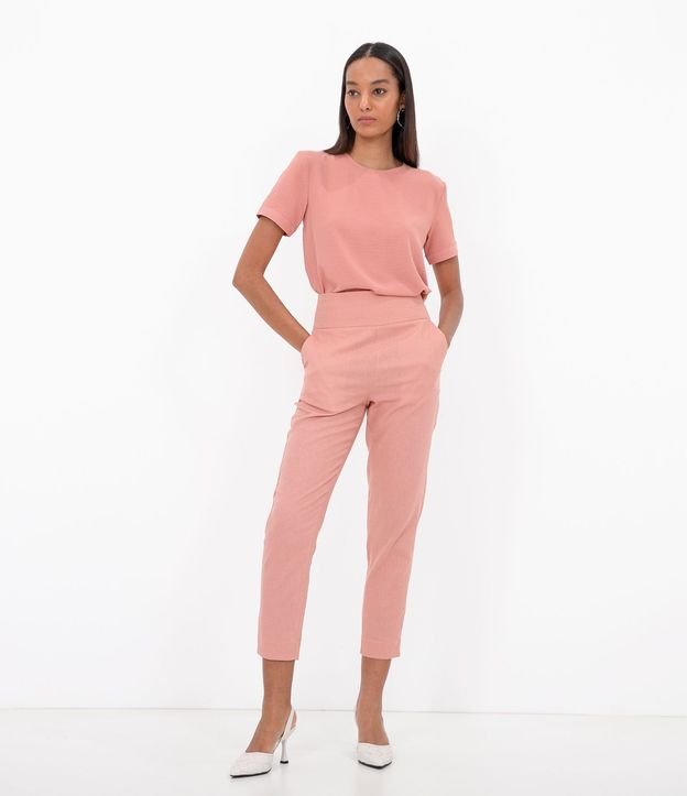 Blusa con Aberturas y Detalles de Pespuntes 5