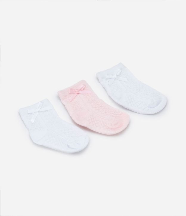 Kit con 3 Medias Bebé Texturizada - Talle 0 a 12 meses