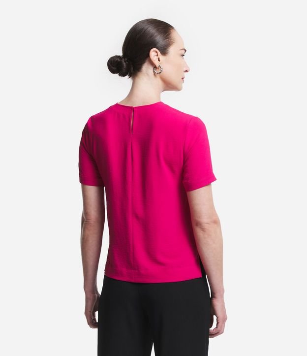Blusa con Aberturas y Detalles de Pespuntes 4