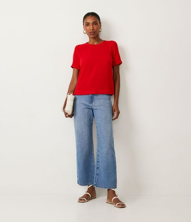 Blusa con Aberturas y Detalles de Pespuntes 3
