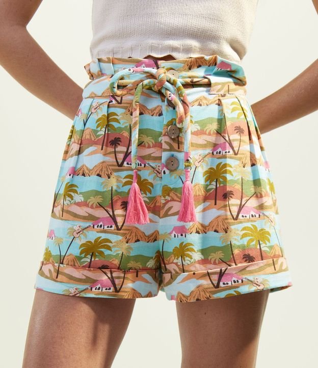 Short Clochard en Lino con Ajuste y Botónes