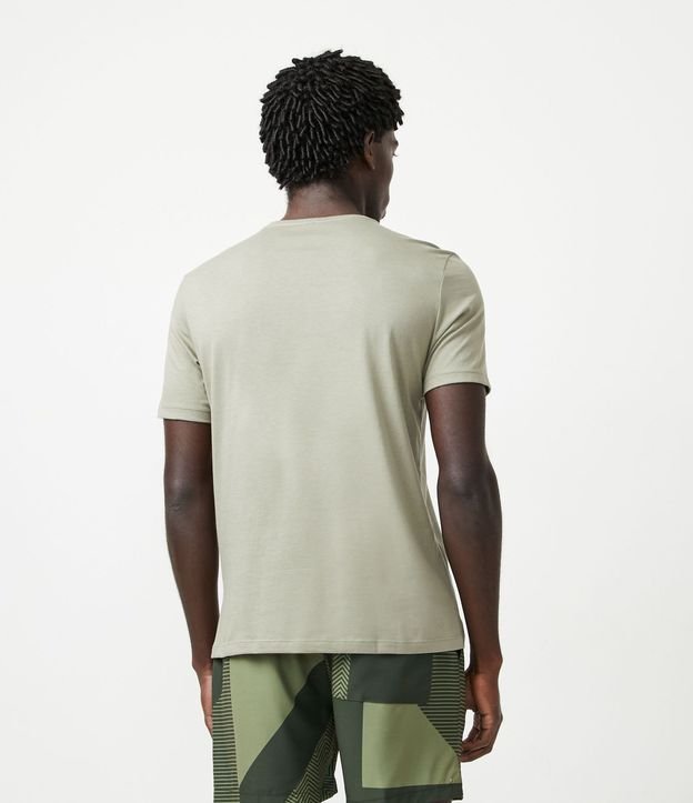 Remera Slim Básica en Algodón Peruano con Cuello Redondo 3