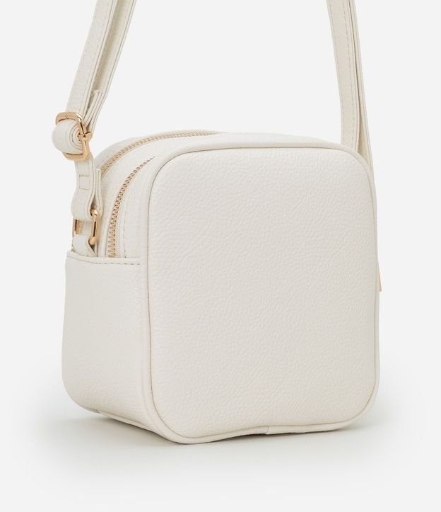 Cartera Transversal Floater con Pompóm 4
