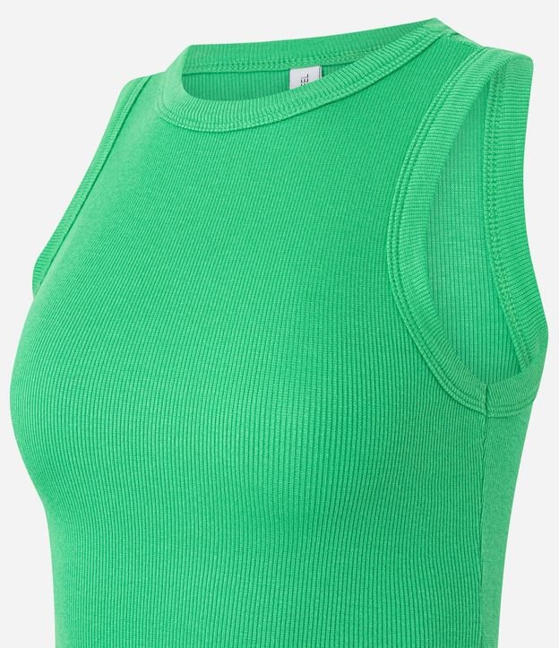 Blusa Cropped sin Manga en Ribana con Cuello Redondo 6
