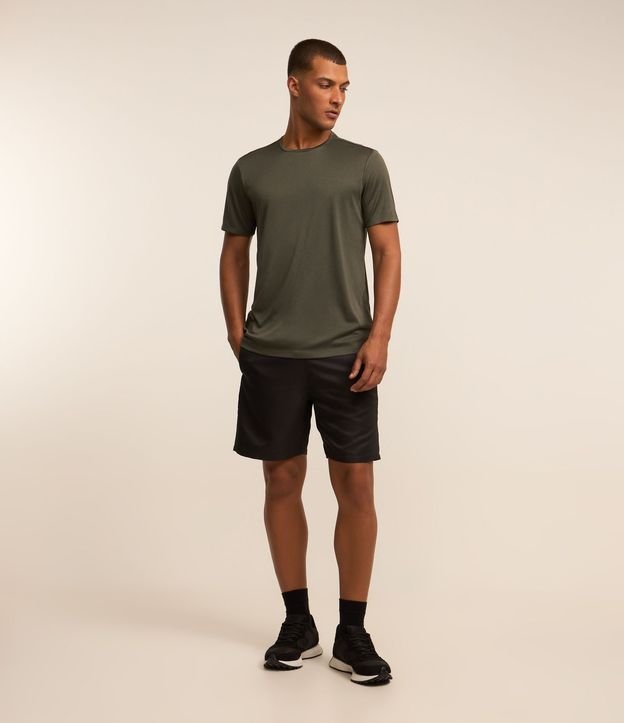 Remera Deportiva Básica en Tecnologia Dry con Manga Corta 2