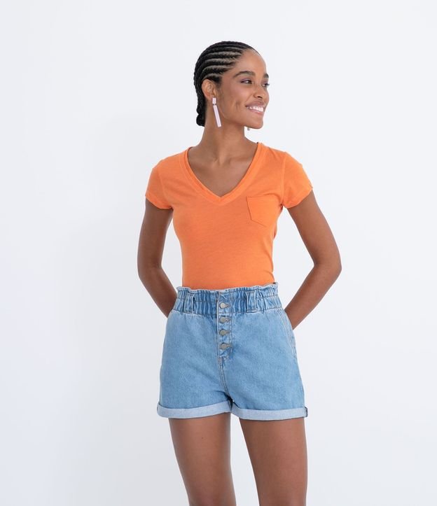 Blusa Básica en Algodón con Manga Corta y Bolsillo Pequeño