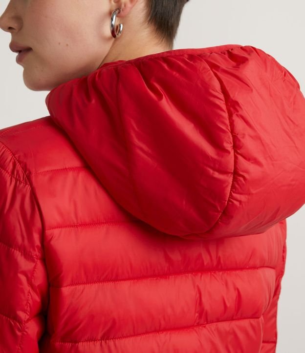 Campera Ultra Ligera en Poliamida con Capucha y Gomos 6