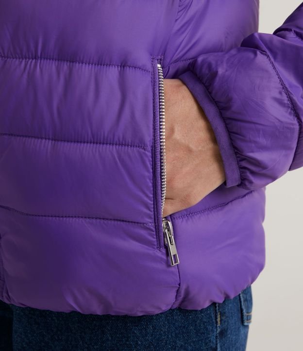 Campera Ultra Ligera en Poliamida con Capucha y Gomos 5