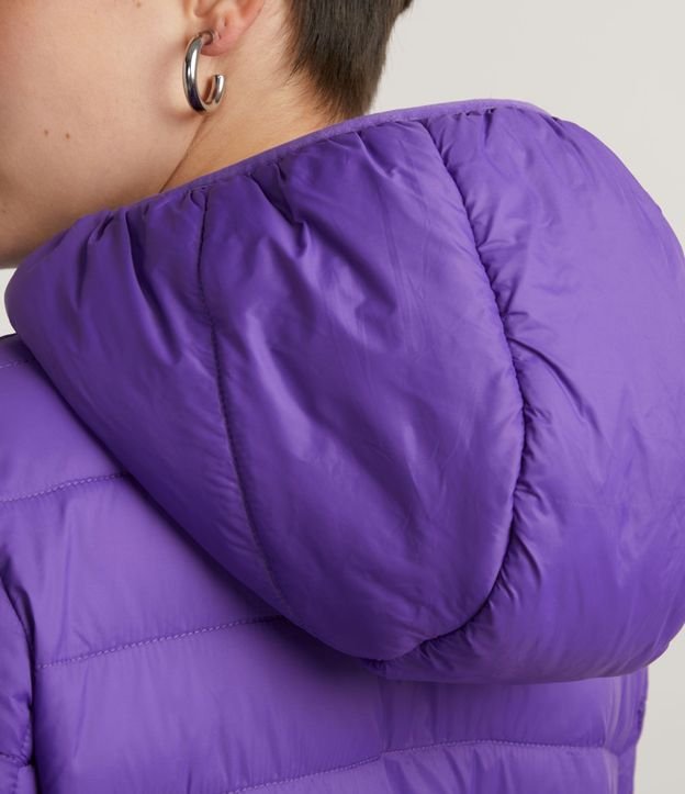 Campera Ultra Ligera en Poliamida con Capucha y Gomos 6