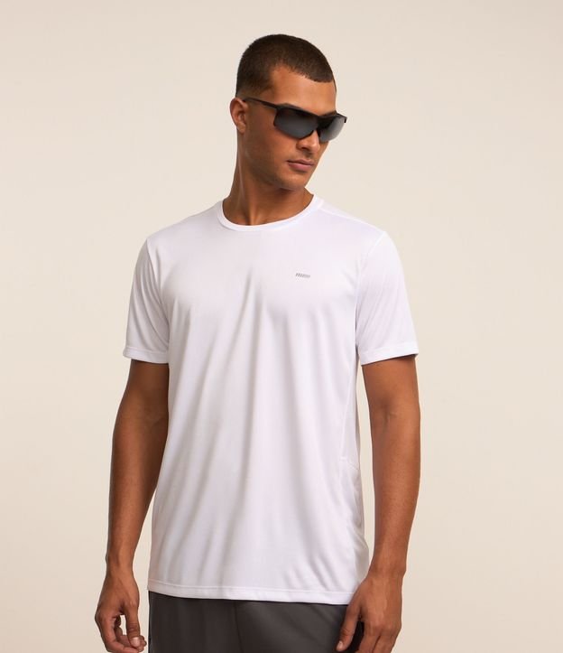 Remera Deportiva con Tecnología Dry e Detalles Reflectantes