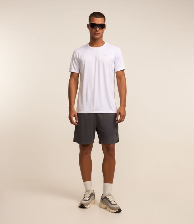 Remera Deportiva con Tecnología Dry e Detalles Reflectantes 2
