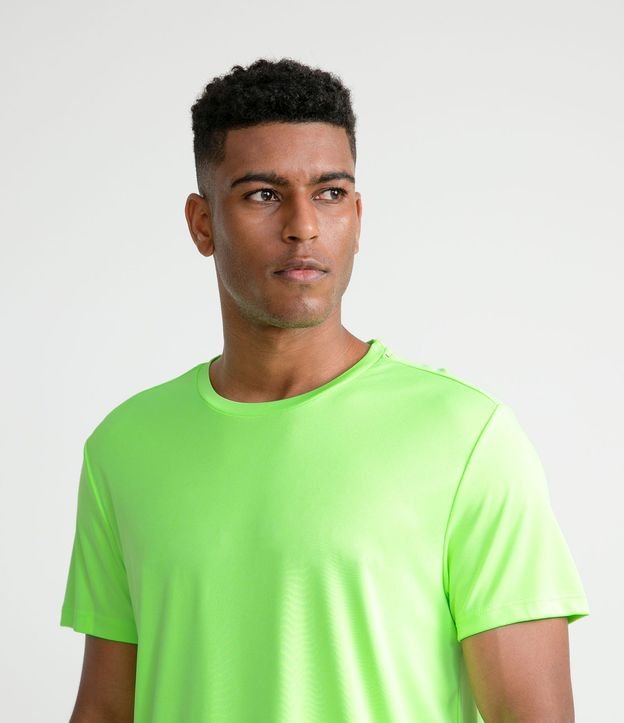 Remera Deportiva Básica en Tecnologia Dry con Manga Corta 3
