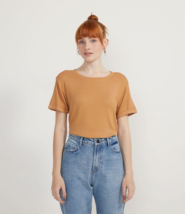 Blusa Básica en Viscosa con Manga Dobrada