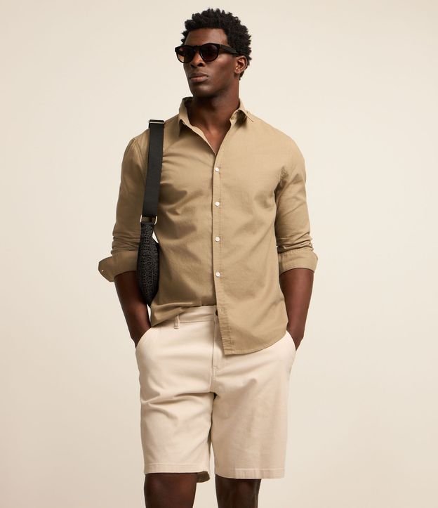 Bermuda Slim en Sarga con Elastano 3