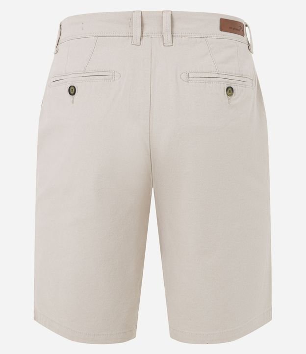 Bermuda Slim en Sarga con Elastano 7
