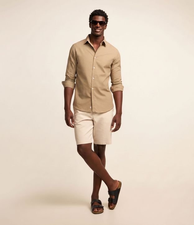 Bermuda Slim en Sarga con Elastano