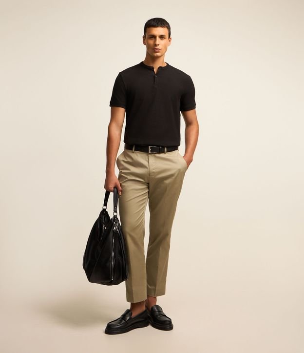 Camisa Polo Slim en Piquet Texturizado con Cuello Polo 4