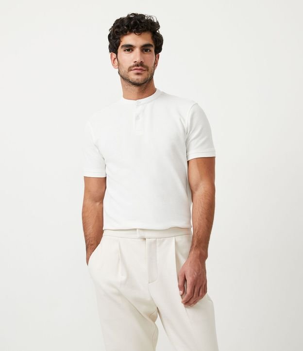 Camisa Polo Slim en Piquet Texturizado con Cuello Polo 2