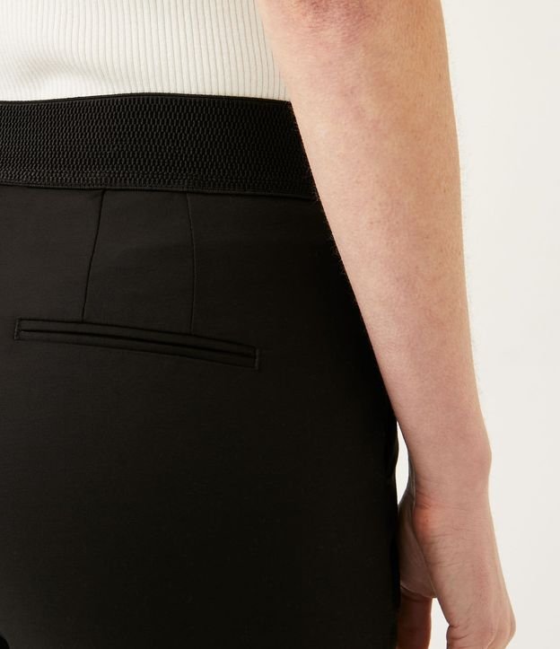 Pantalón Sastrería con Bolsillos Detanteros Sin Estampa 5