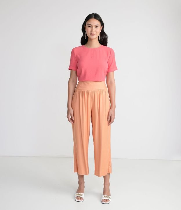 Blusa con Aberturas y Detalles de Pespuntes 6