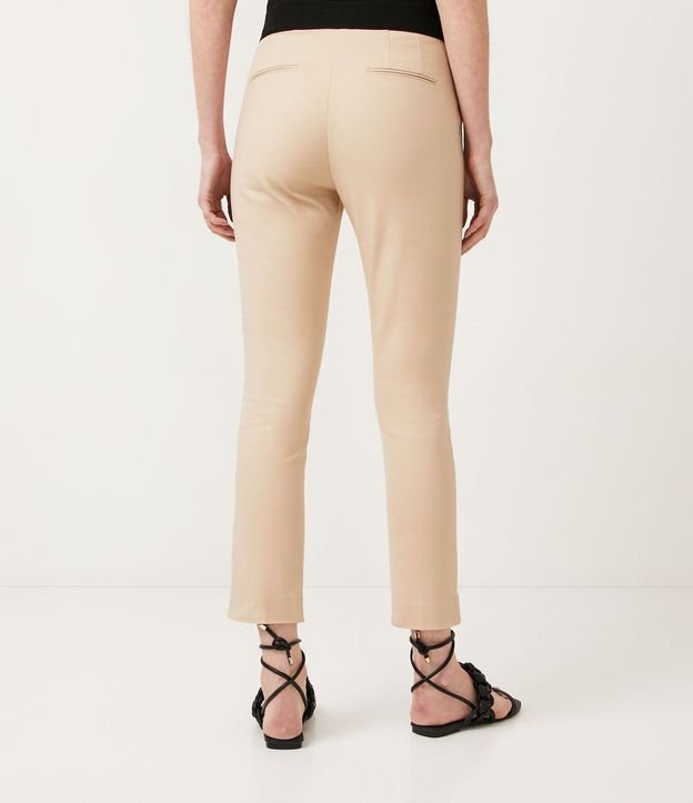 Pantalón Sastrería con Bolsillos Detanteros Sin Estampa