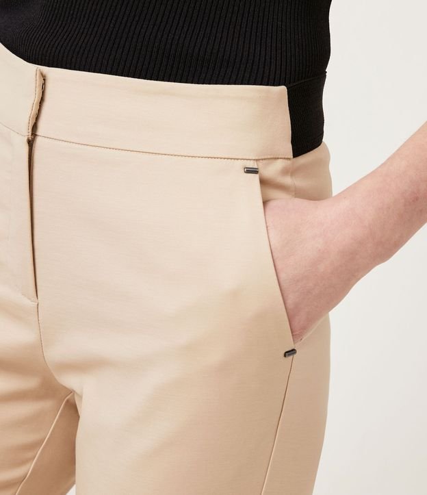 Pantalón Sastrería con Bolsillos Detanteros Sin Estampa 2
