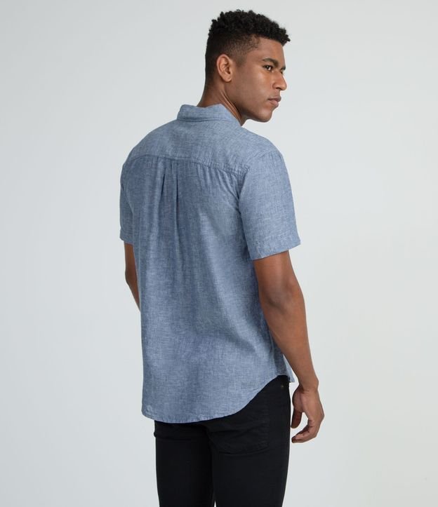 Camisa Comfort Básica en Lino con Bolsillo Delantero 2