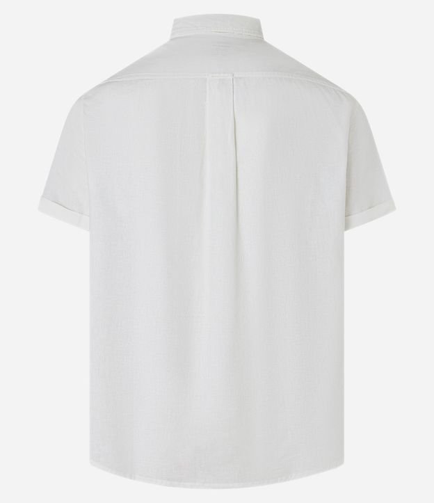 Camisa Comfort en Lino con Bolsillo y Dobra en la Manga 8