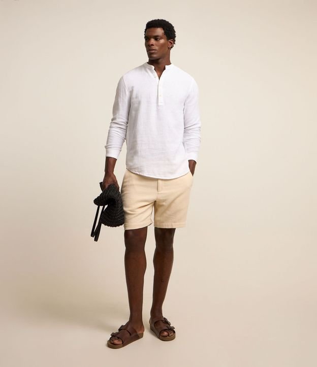 Camisa Ancha en Lino con Cuello Padre 4