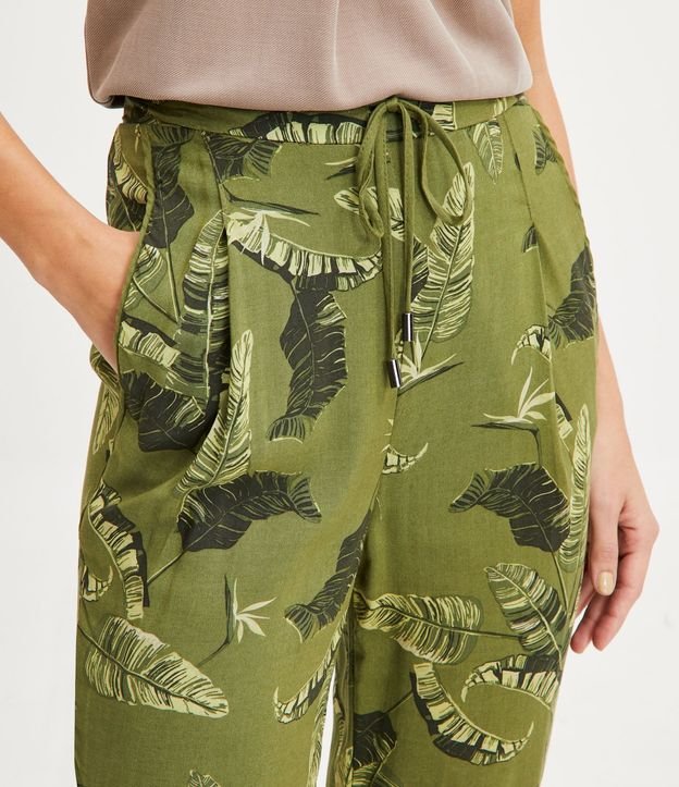 Pantalón Fluido en Viscosa con Estampa de Hojas 3