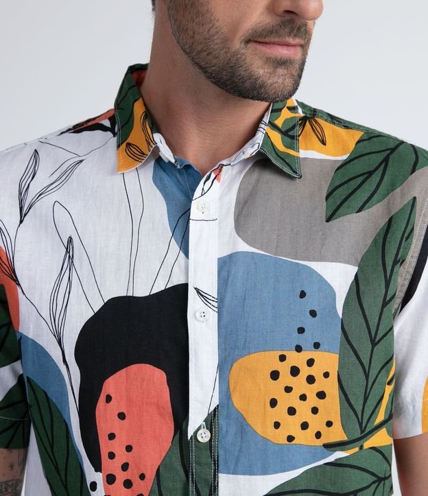 Camisa Manga Corta en Lino con Estampado de Follaje Abstracta 3