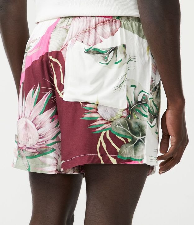 Bermuda en Viscosa con estampadodo Floral Patchwork 3