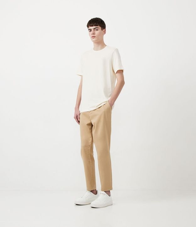 Remera Slim Básica en Algodón Peruano con Cuello Redondo 3